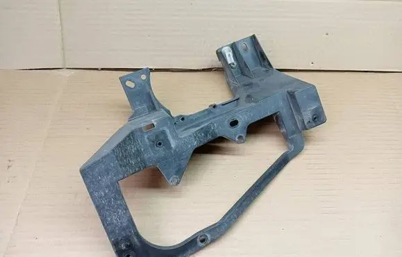 Suzuki Vitara (LY) Fog light bracket 3556654P00