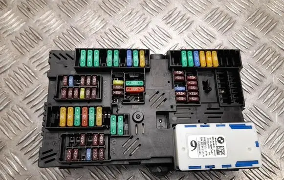 BMW 5 G60 G61 Fuse box set 5B4C4A7