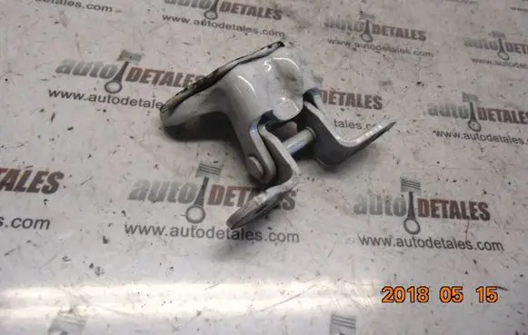 Toyota Auris 150 Rear door upper hinge