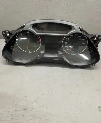 Speedometer (instrument cluster)