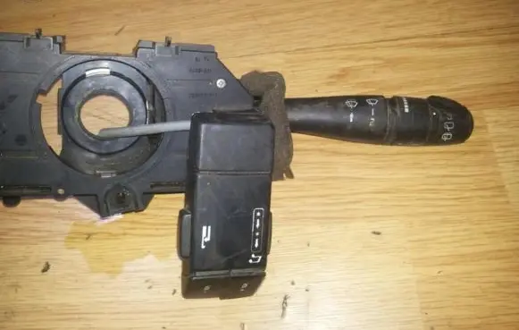 Renault Laguna I Wiper control stalk 7700832541