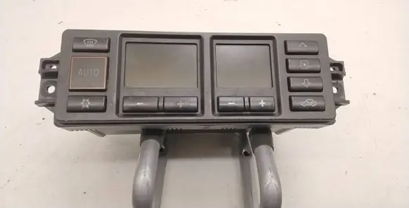Audi A4 S4 B5 8D Climate control unit 8L0820043B 5HB00760800 D720016