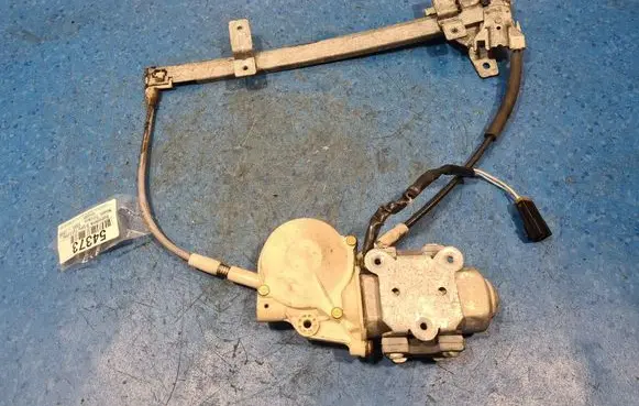 Nissan Terrano Rear door window regulator with motor
