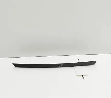 BMW X7 G07 Rear door glass trim molding 7429414