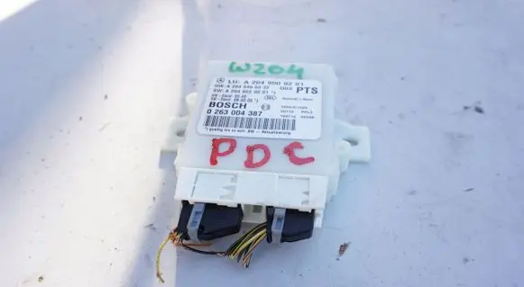 Mercedes-Benz C W204 Parking PDC control unit/module A2049009201
