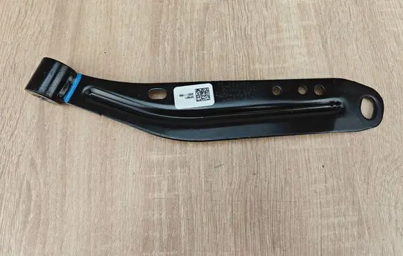 BMW X6 G06 Other front suspension part 6878071