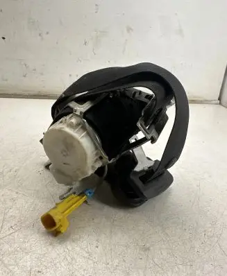 Dodge Nitro Front seatbelt