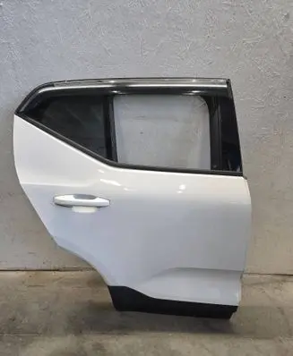 Volvo XC40 Rear door