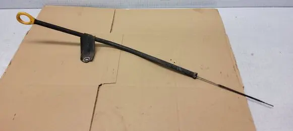 Toyota Avensis T250 Oil level dip stick 