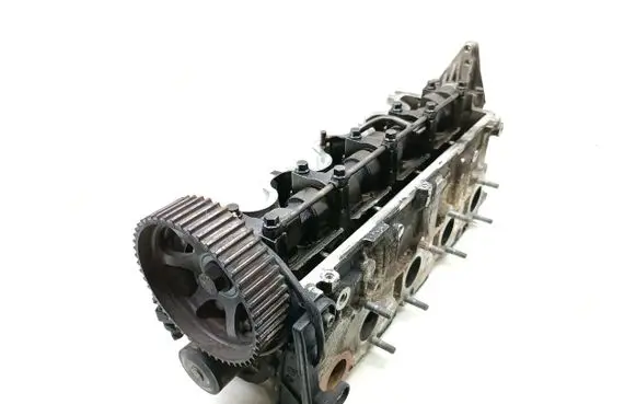 Opel Astra H Engine head 55207460