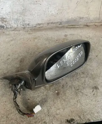 Lexus ES 250 - 300 - 330 Front door electric wing mirror