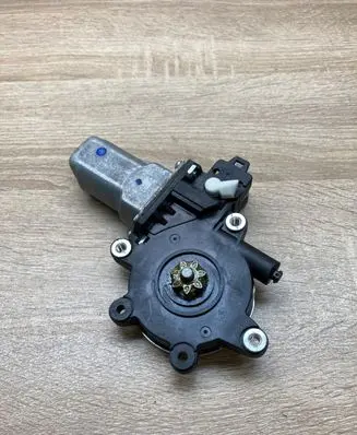 Honda CR-V Rear door window regulator motor 41005GE