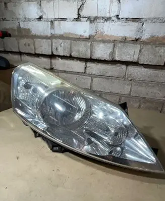 Peugeot Expert Headlight/headlamp 89901160 1400455380