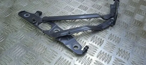 Audi TT TTS Mk2 Tailgate/trunk/boot hinge 8J7827299