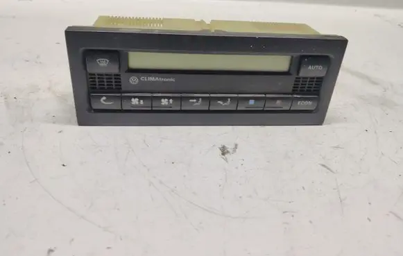 Volkswagen PASSAT B5 Climate control unit