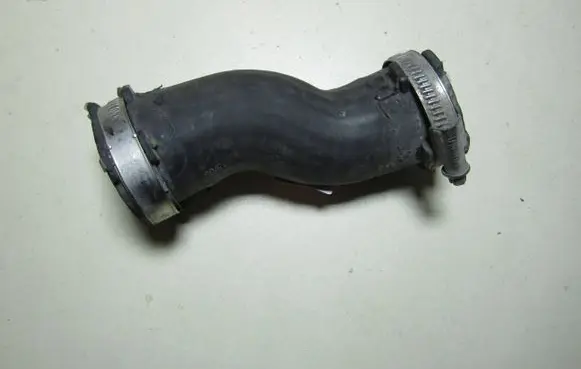 Intercooler hose/pipe