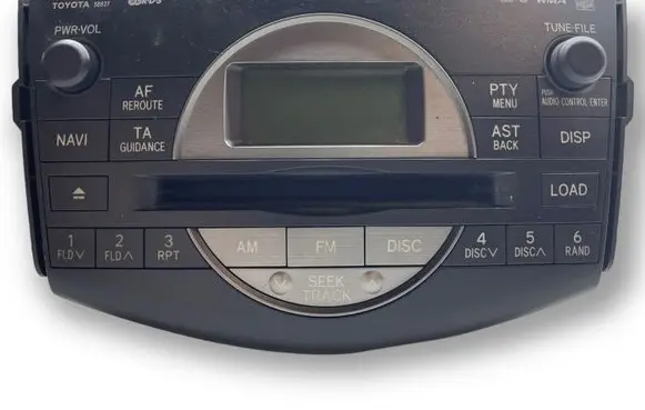 Toyota RAV 4 (XA30) Radio/CD/DVD/GPS head unit 8612042220 CQ1T13571A