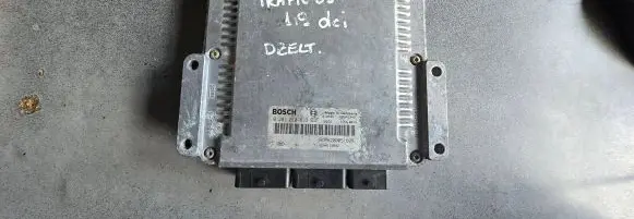 Renault Trafic II (X83) Engine control unit/module 0281010633