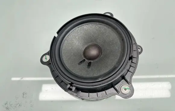 Renault Megane IV Front door speaker
