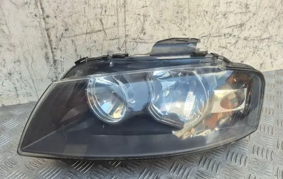 Audi A3 S3 8P Headlight/headlamp 8P0941003L 0301206601 13052357
