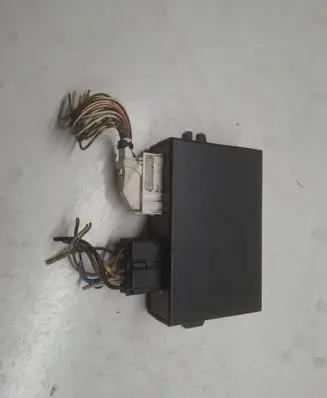 BMW 3 E36 Door central lock control unit/module 8353569 61358353569