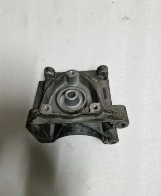 Dodge Durango Gearbox mounting bracket 68275990AA