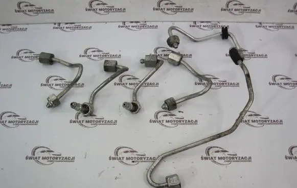 BMW 3 F30 F35 F31 Fuel injector supply line/pipe 142TYS