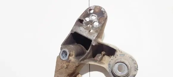 Audi A4 S4 B5 8D Engine mounting bracket 8d0199351h