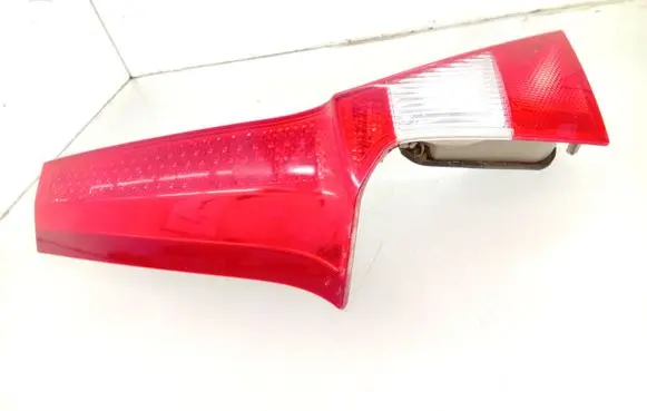 Volvo V70 Tailgate rear/tail lights 164391