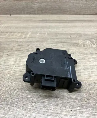 Honda CR-V Air flap motor/actuator 1138002350