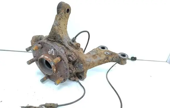 Toyota RAV 4 (XA30) Front wheel hub spindle knuckle
