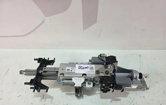 BMW 5 G30 G31 G38 Steering wheel axle 