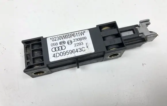 Audi A8 S8 D2 4D Airbag deployment crash/impact sensor 4D0959643C
