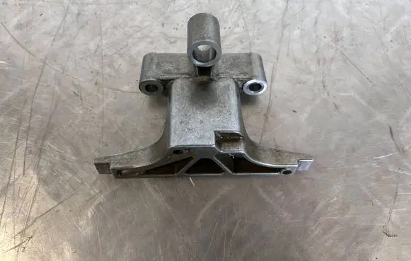 BMW X5M E70 Slide rail for timing chain 7565243