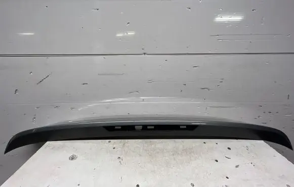 Audi Q7 4L Rear window tailgate spoiler 4L0827933