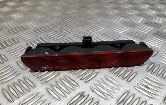 Audi A4 S4 B5 8D Third/center stoplight 0996400