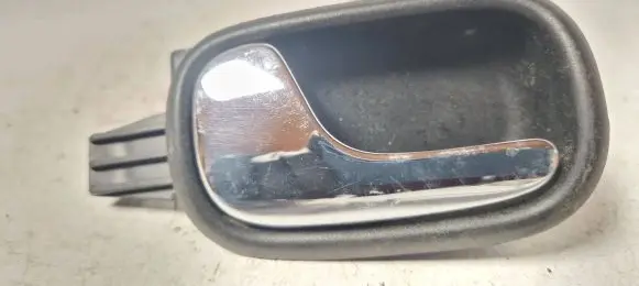 Audi A4 S4 B5 8D Rear door interior handle 8d0839019