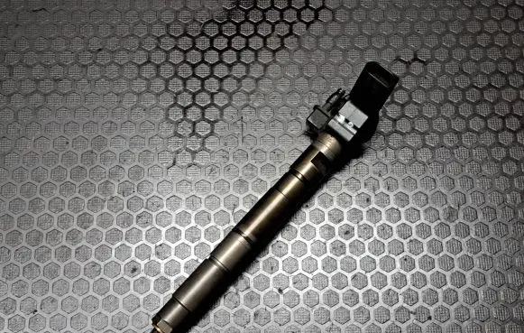 Audi A6 S6 C6 4F Fuel injector 059130 059130277AH