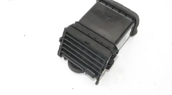 Nissan Leaf I (ZE0) Dashboard air vent grill cover trim 687513NL0A