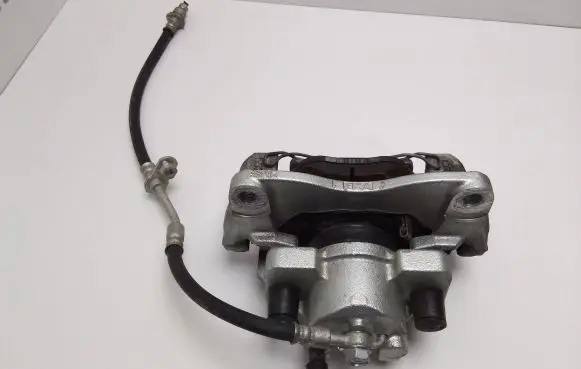 Toyota Yaris Front brake caliper