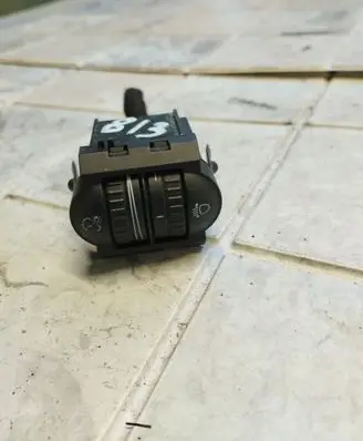 Volkswagen Golf V Headlight level height control switch 1K0941333A