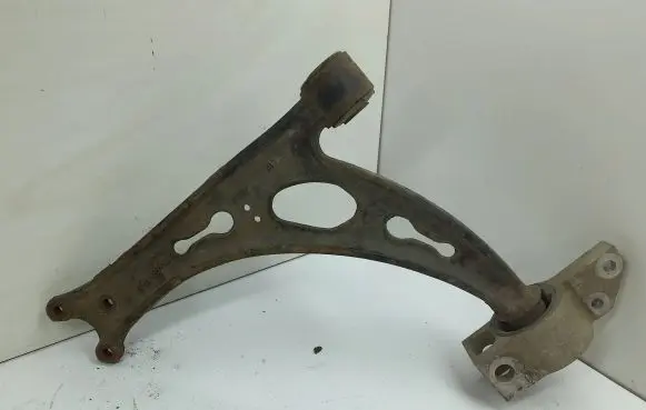 Skoda Octavia Mk2 (1Z) Front lower control arm/wishbone
