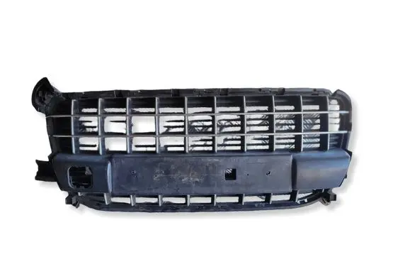 Peugeot 3008 I Front bumper upper radiator grill 742290