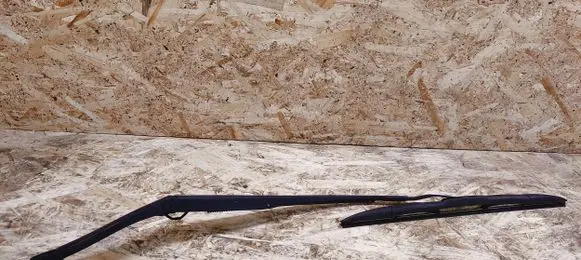 KIA Stinger Front wiper blade arm