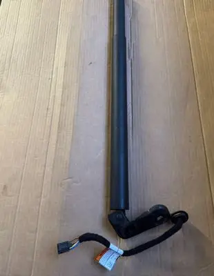 Alfa Romeo Stelvio Tailgate strut 505603960