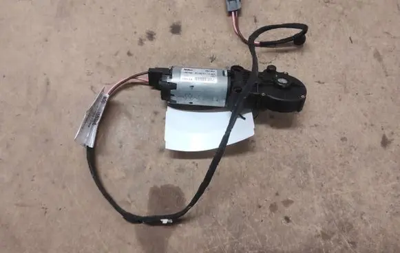 Land Rover Range Rover L322 Seat adjustment motor 821481414003 404904