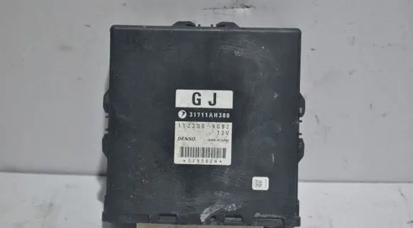 Subaru Forester SG Transfer box differential control unit 31711AH380