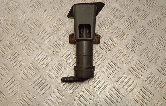 Toyota Corolla E120 E130 Headlight washer spray nozzle 20994