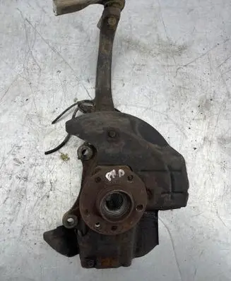 BMW 5 F10 F11 Front wheel hub 6777751