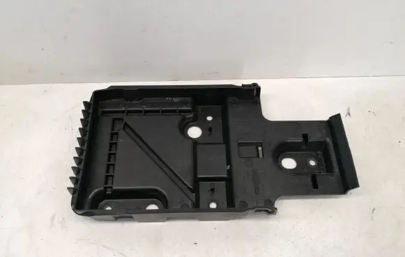 Volvo XC90 Battery tray 31479351